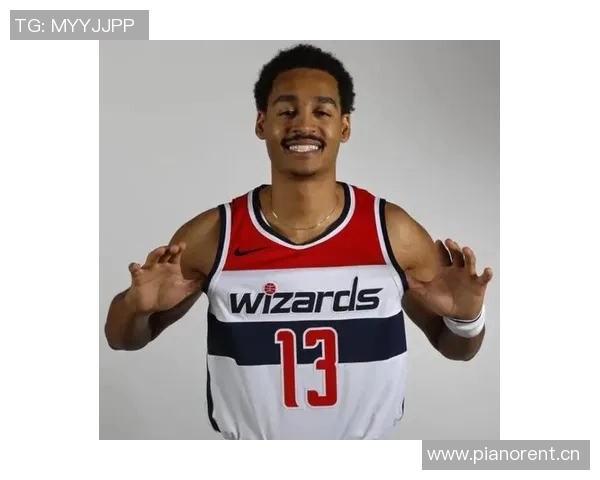 普尔表现稳定半场18分钟贡献14分助力球队进攻